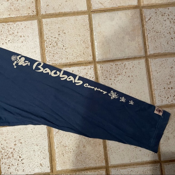 Baobab Company Shirt from Granada - Picture 7 of 9